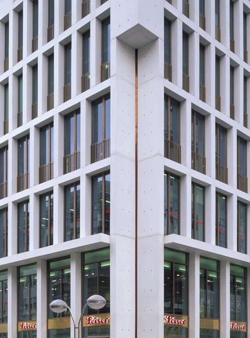 Büro- und Geschäftsgebäude „Das Weiße Haus“ Stuttgart